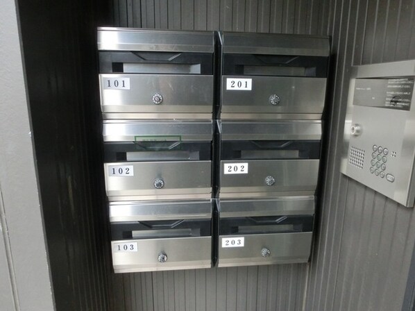 フローラ松が丘の物件内観写真